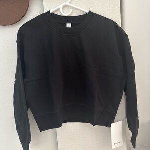 NWT LULULEMON cropped crewneck sweatshirt 
ORIGINAL PRICE $98
